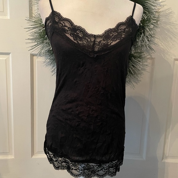 Xhilaration Tops - Xhilaration lace tank top
